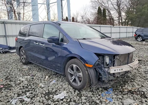 2018 Honda Odyssey Touring из США, поврежденный, VIN 5FNRL6H85JB020985